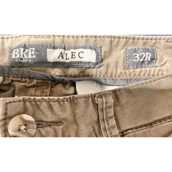 BKE Jeans Mens 32R 32x31 Alec Casuals Slim Brown Buckle Stretch Denim Pants - Picture 3 of 8